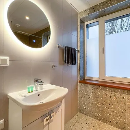 Apartman Kastani Factory *