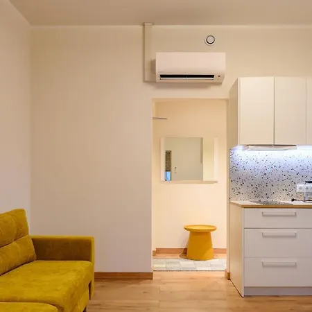 Kastani Factory Apartman *